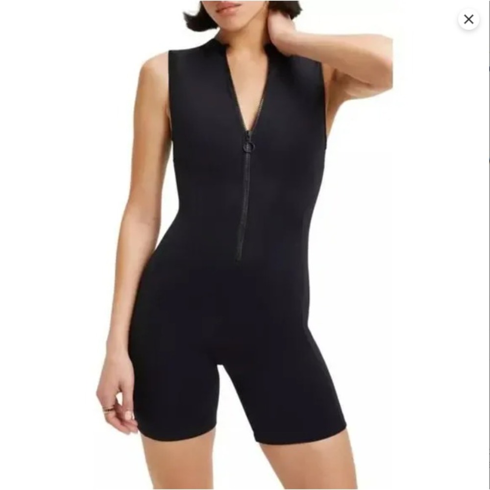 Good American NEW Small Size 1 Black Wet Suit Swimsuit Beach Summer